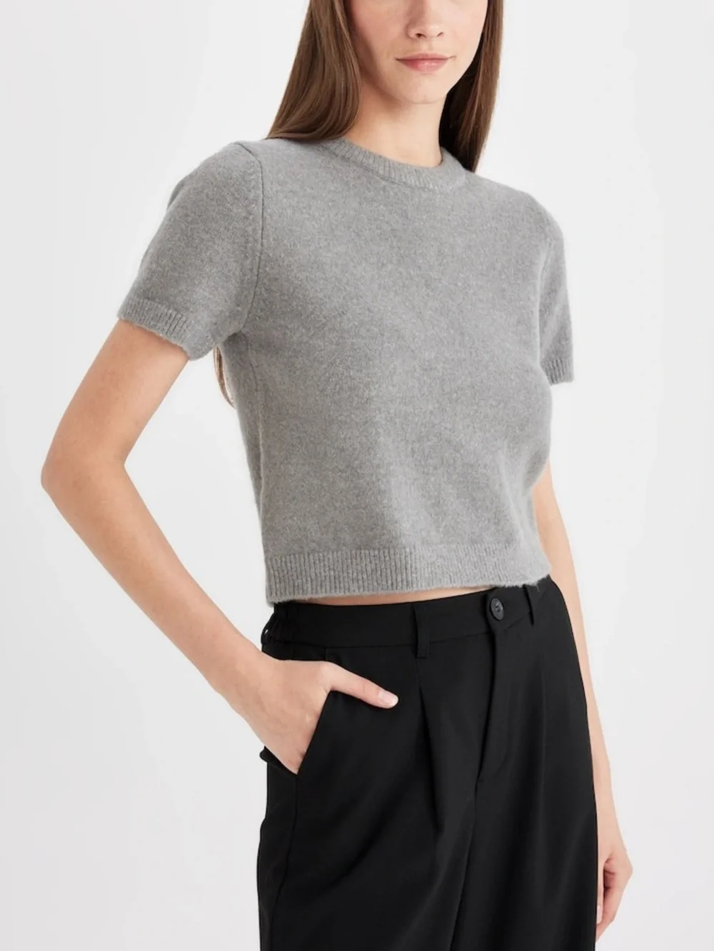 H&M Mocha Gray Short-Sleeve Crewneck Acrylic-Blend Sweater XS